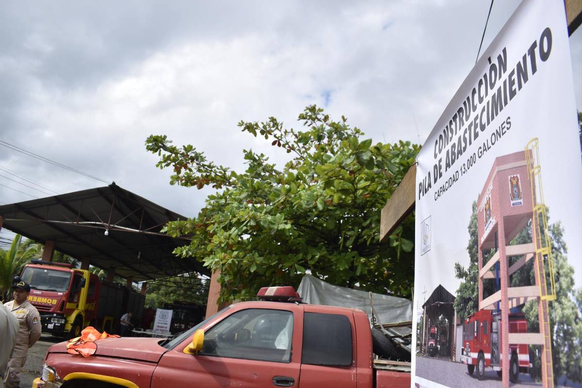 Bomberos de La Ceiba ya no se abastecerán en ríos para atender incendios