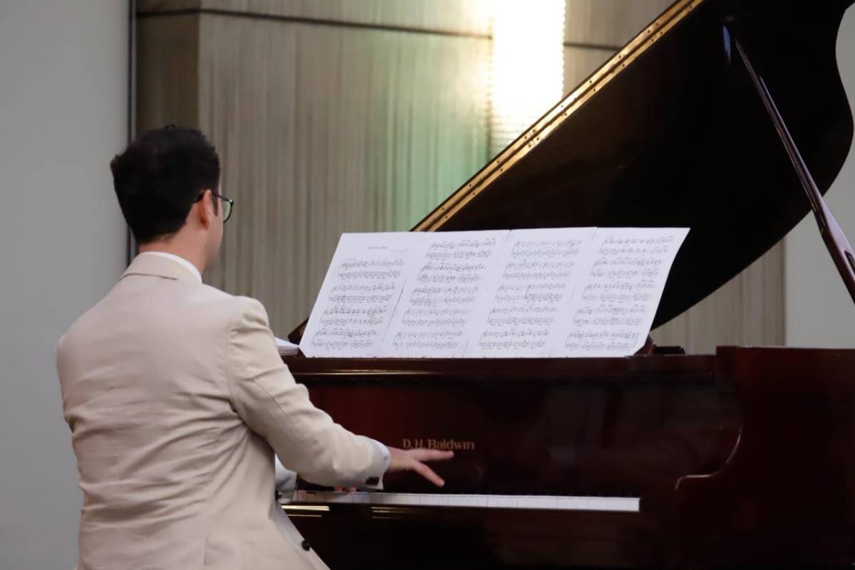 Fotos: La Gala Arrebato deleitó con una presentación magistral de piano en SPS