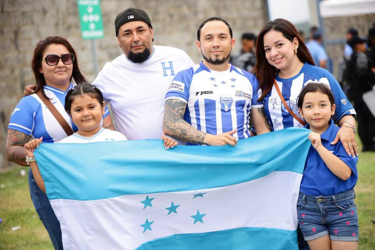 Figuras presentes en el Nicaragua-Honduras, bellezas y catrachos sorprenden
