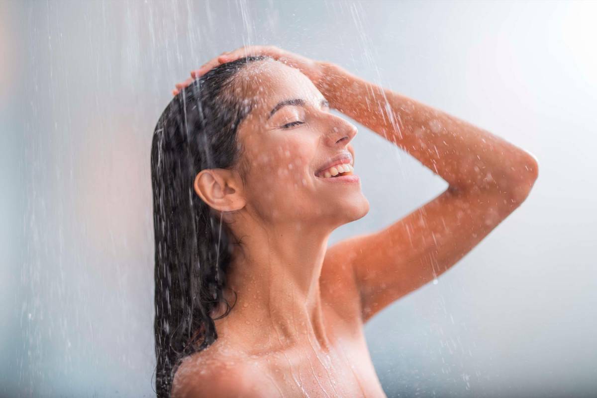 10 beneficios de bañarse con agua fría