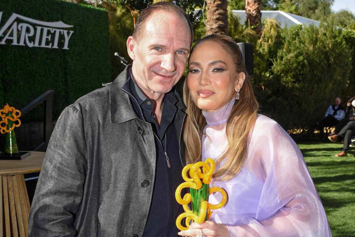 JLo le declara su “amor” a famoso actor