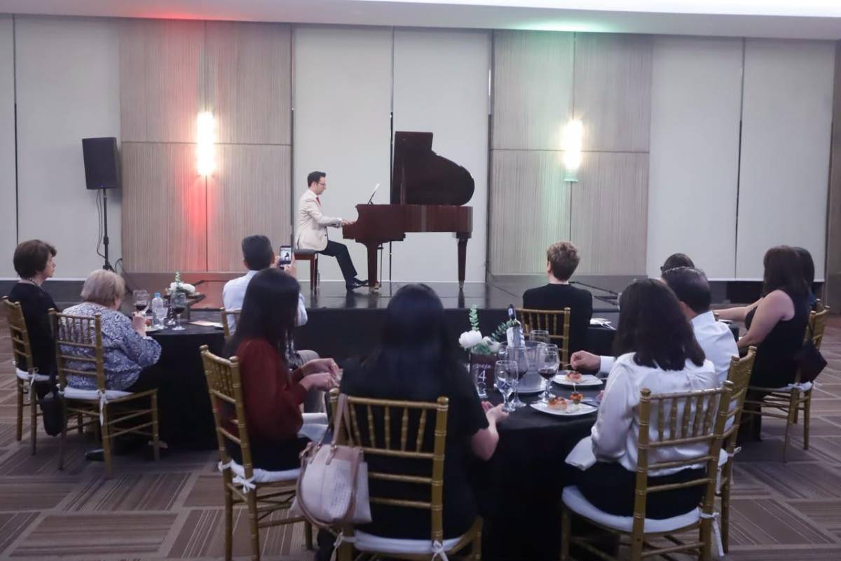 Fotos: La Gala Arrebato deleitó con una presentación magistral de piano en SPS