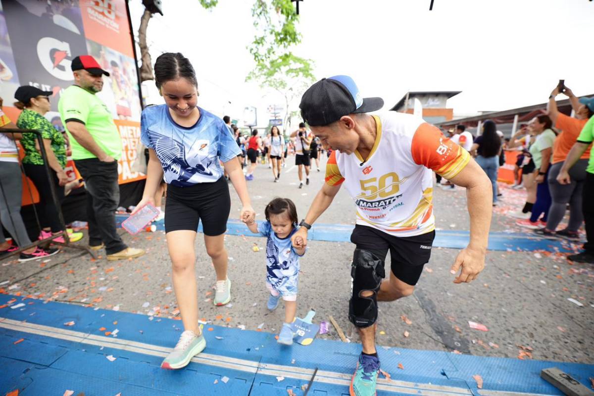 Shin Fujiyama completa los 10K en la 50 Maratón LA PRENSA-Gatorade