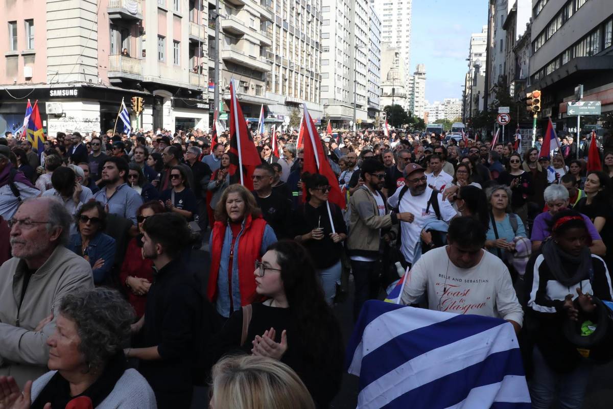 Las imágenes de la despedida del expresidente Mujica en Uruguay