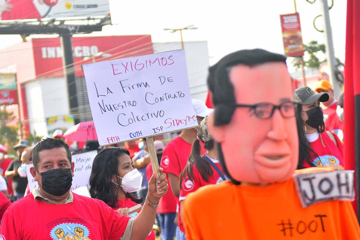 Trabajadores hondureños reclaman derechos en marcha que participó Xiomara Castro