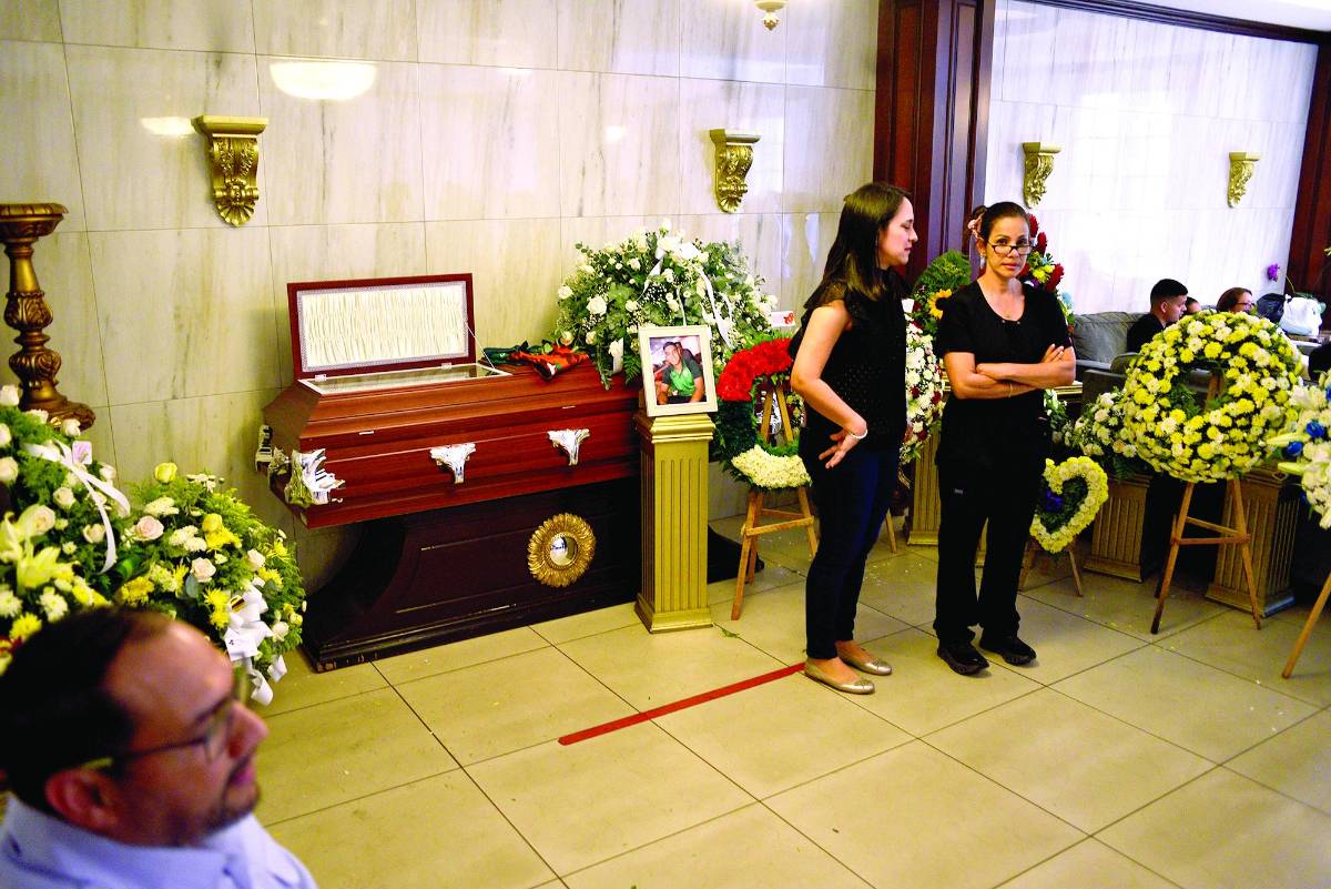 Kevin planeaba casarse con su novia en diciembre