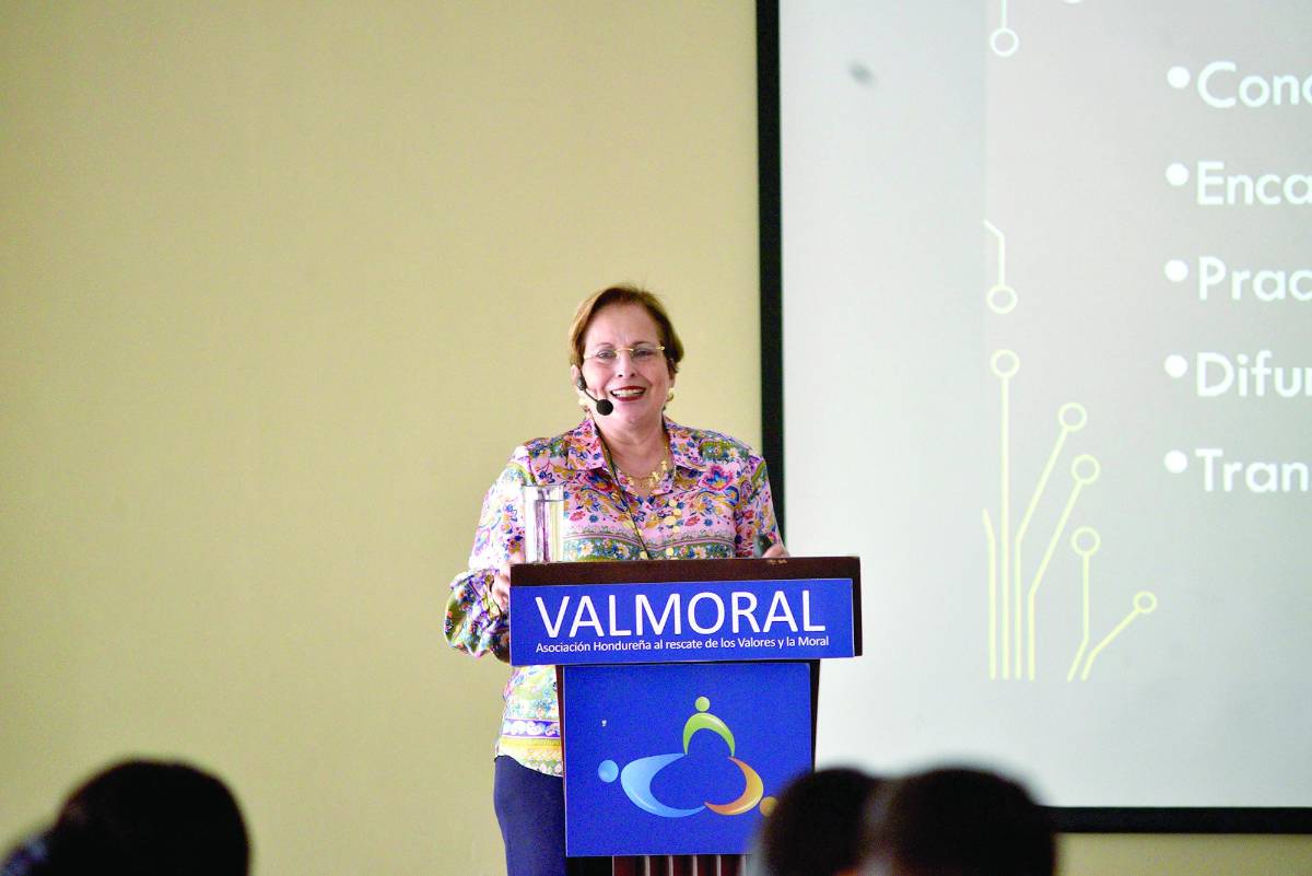 Taller “Recuperando salud social para Honduras” de Valmoral