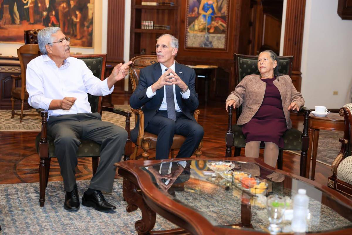 Heriberto Hernández, el artesano que convirtió la madera en historia en Casa Presidencial