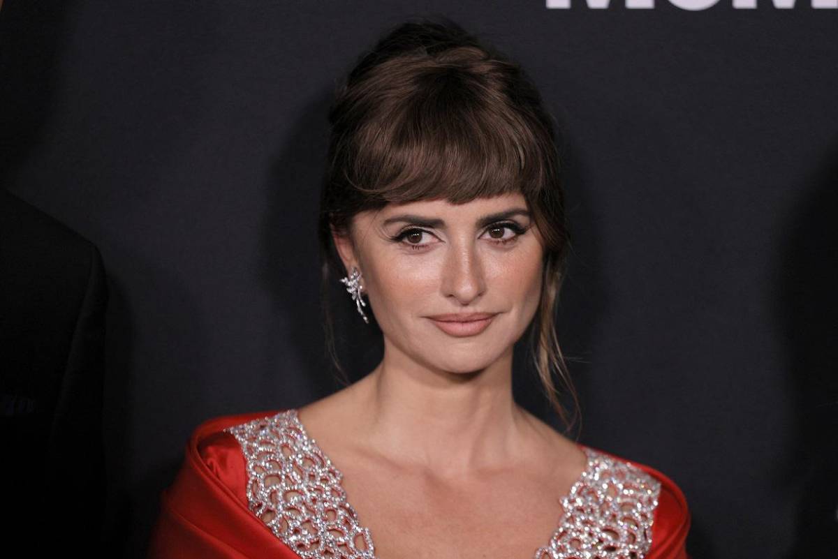Penélope Cruz recibe el galardón a mejor actriz en los premios de la crítica