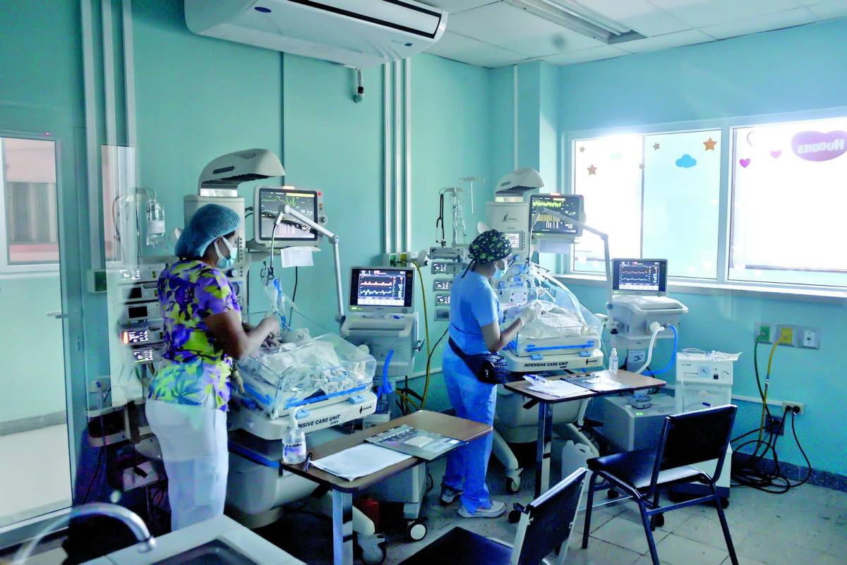 El Leonardo cuenta con una unidad de cuidados intensivos (UCI) para recién nacidos.
