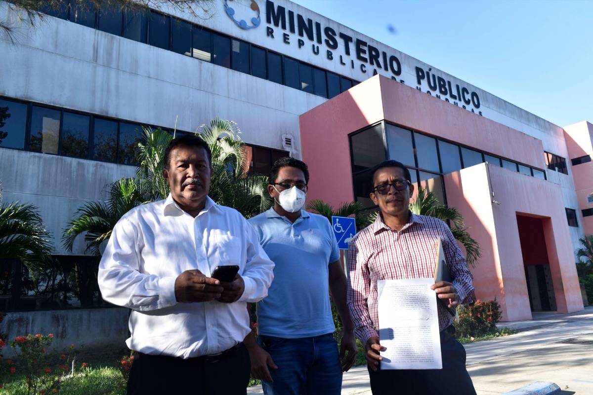 Emprendedorpintor hondureño abre cafetería en la capital industrial