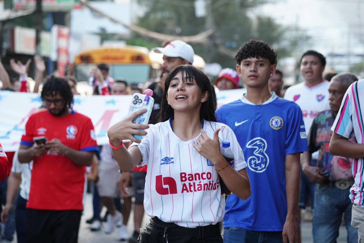 Olimpia da golpe al Choloma, 'intruso' se mete en pleno partido y Tiktoker cautiva