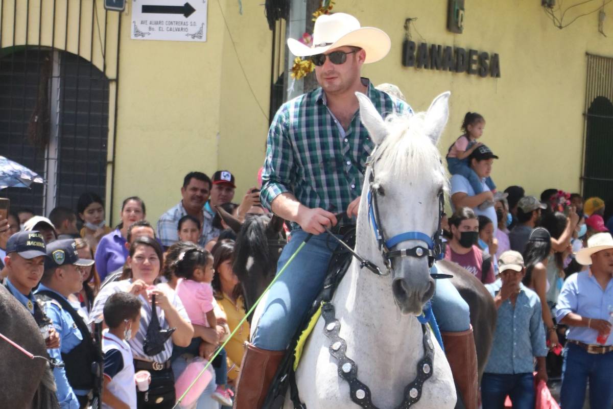 Ganaderos desfilarán junto a carrozas este fin de semana en Copán