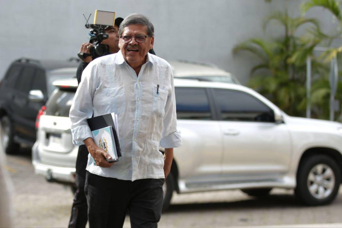 Así fue la llegada de ministros a Casa Presidencial en sesión clave