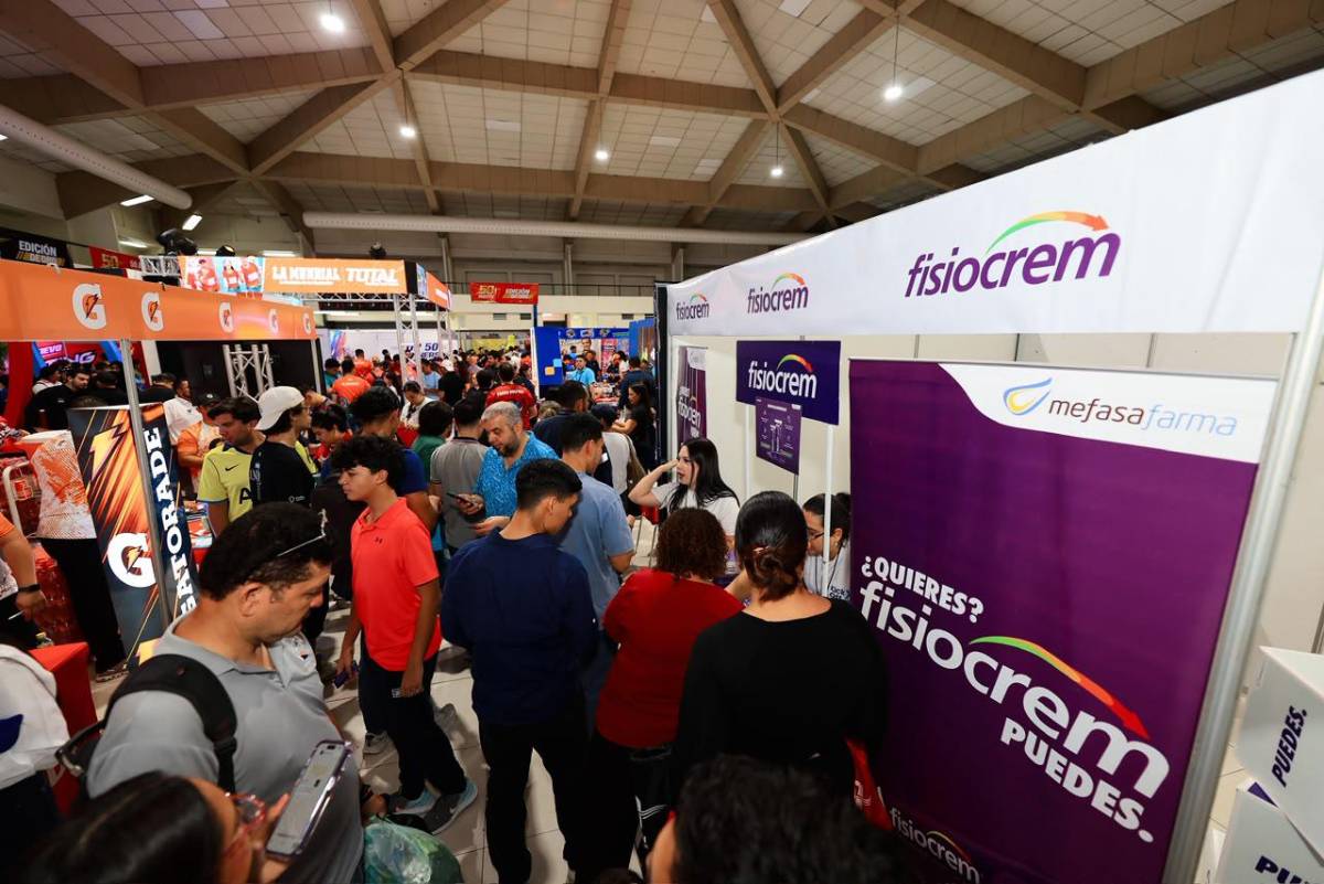 Largas filas, fervor y sorpresas en entrega de kits para Maratón La Prensa