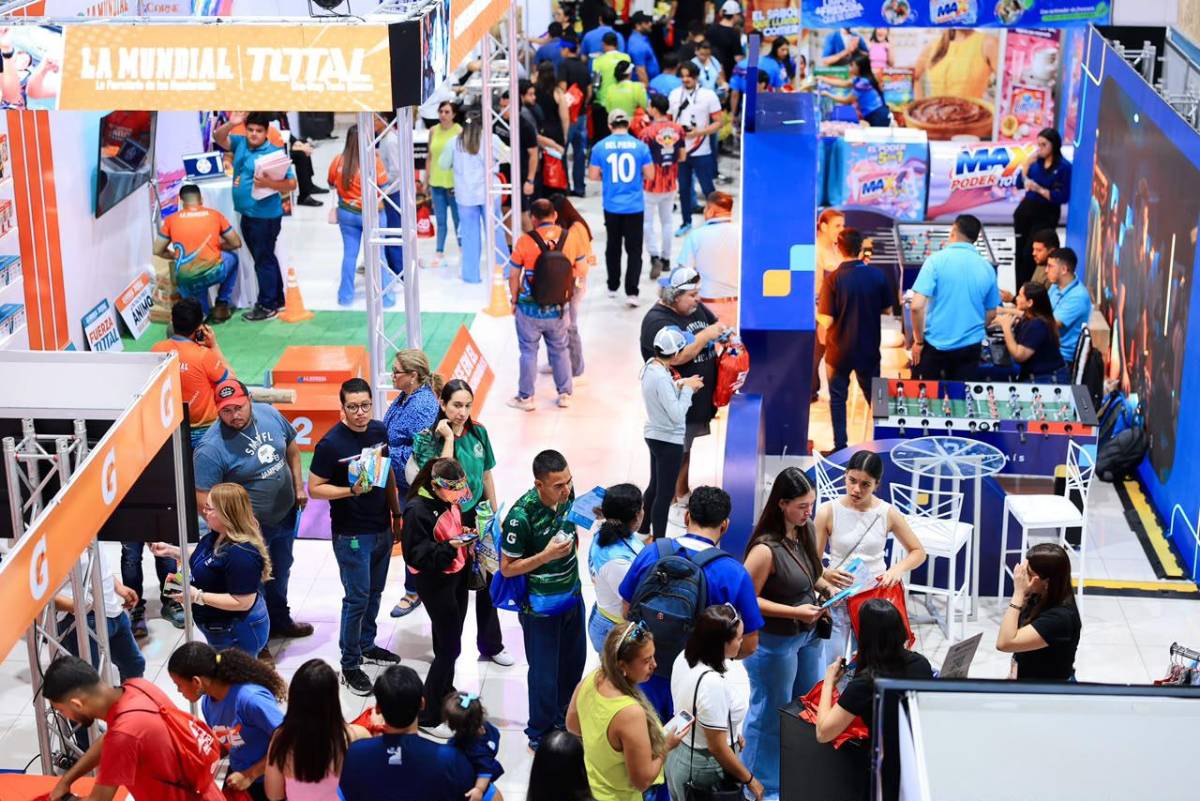 Largas filas, fervor y sorpresas en entrega de kits para Maratón La Prensa