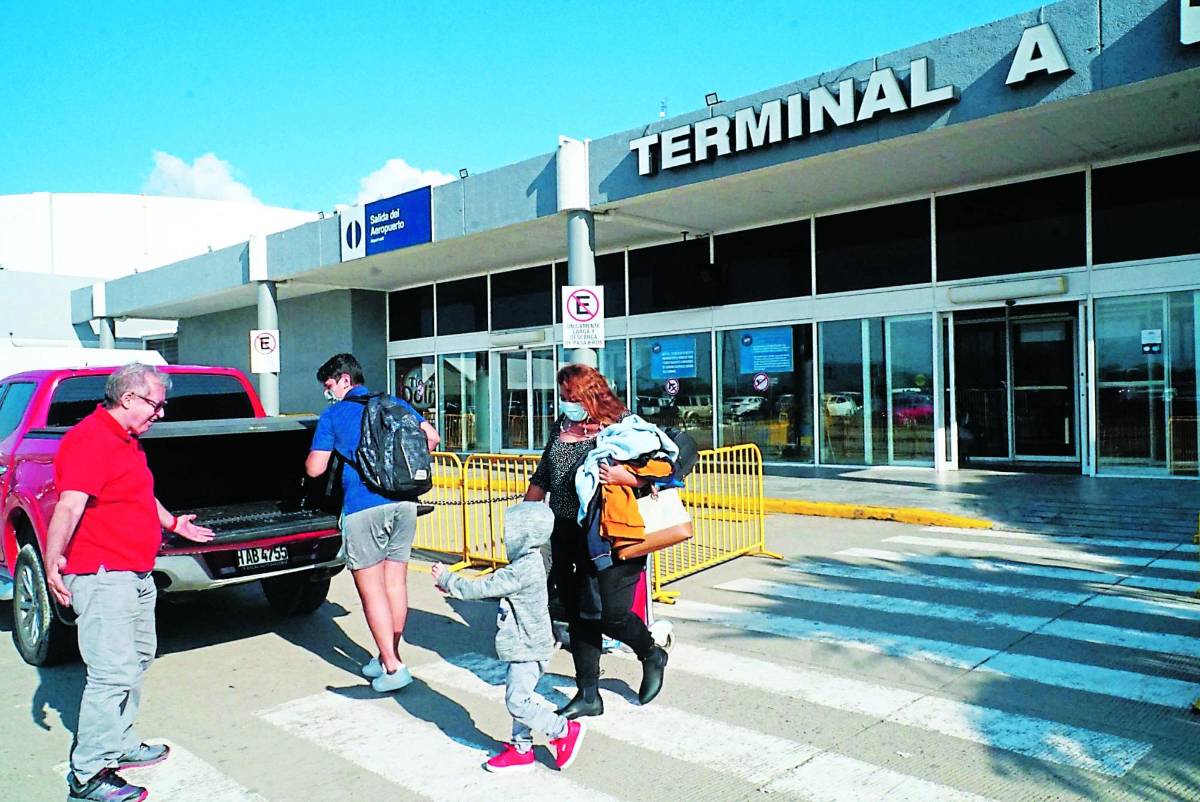 Anuncian inversión de $30 millones para tres aeropuertos