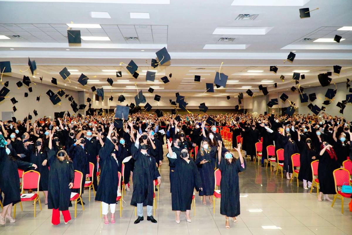 Orgullo y gozo por los nuevos profesionales