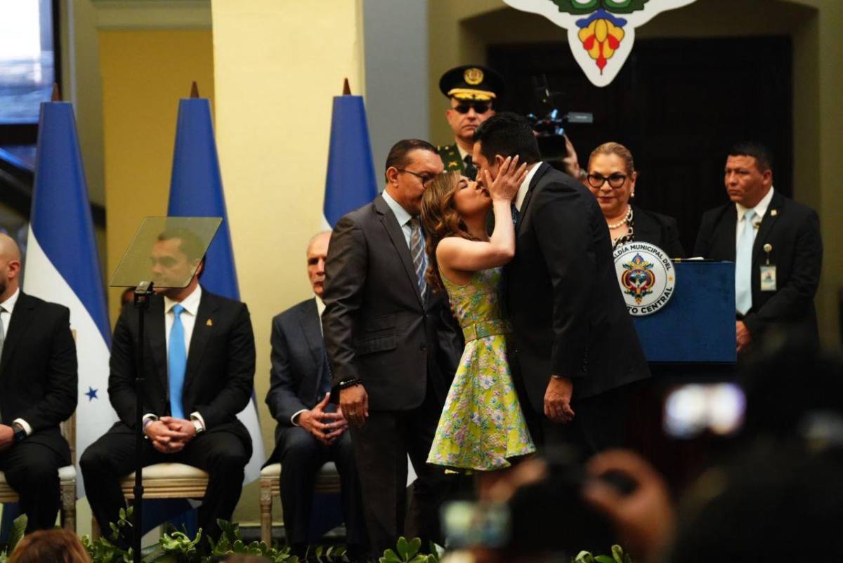 Un beso y dedicatoria: ¿quién es la esposa de Juan Diego Zelaya?