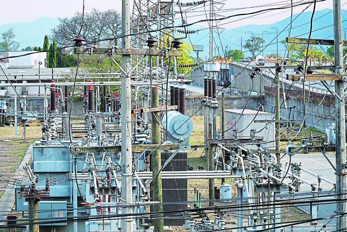 Enee captará 2,000 millones para el pago de obligaciones