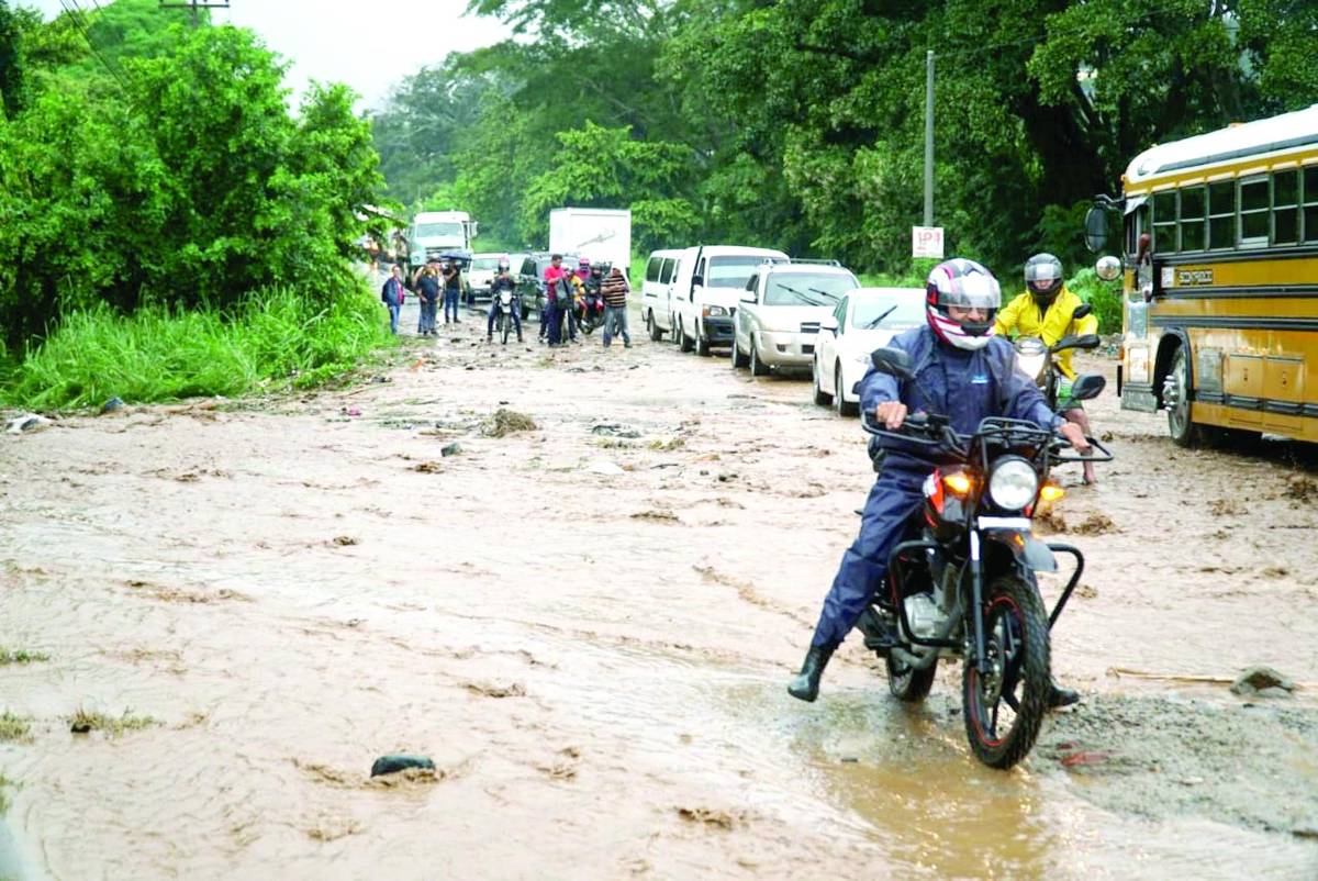 Cuña de alta presión dejará más lluvias a partir del miércoles