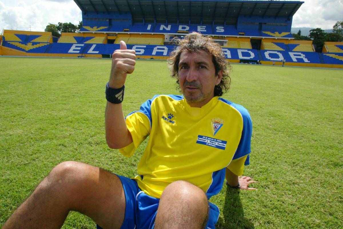 ”Mágico” González es una leyenda del Cádiz de España.