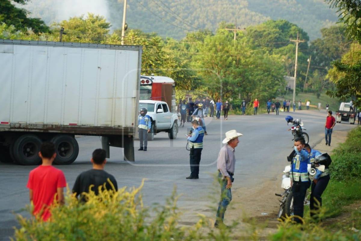 Exigen reconstrucción de puente destruido por Eta y Iota en Cofradía