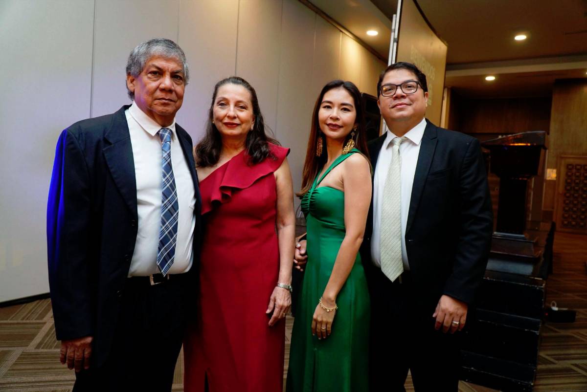 Cena de gala y fraternidad en el 26 aniversario de Ahaci