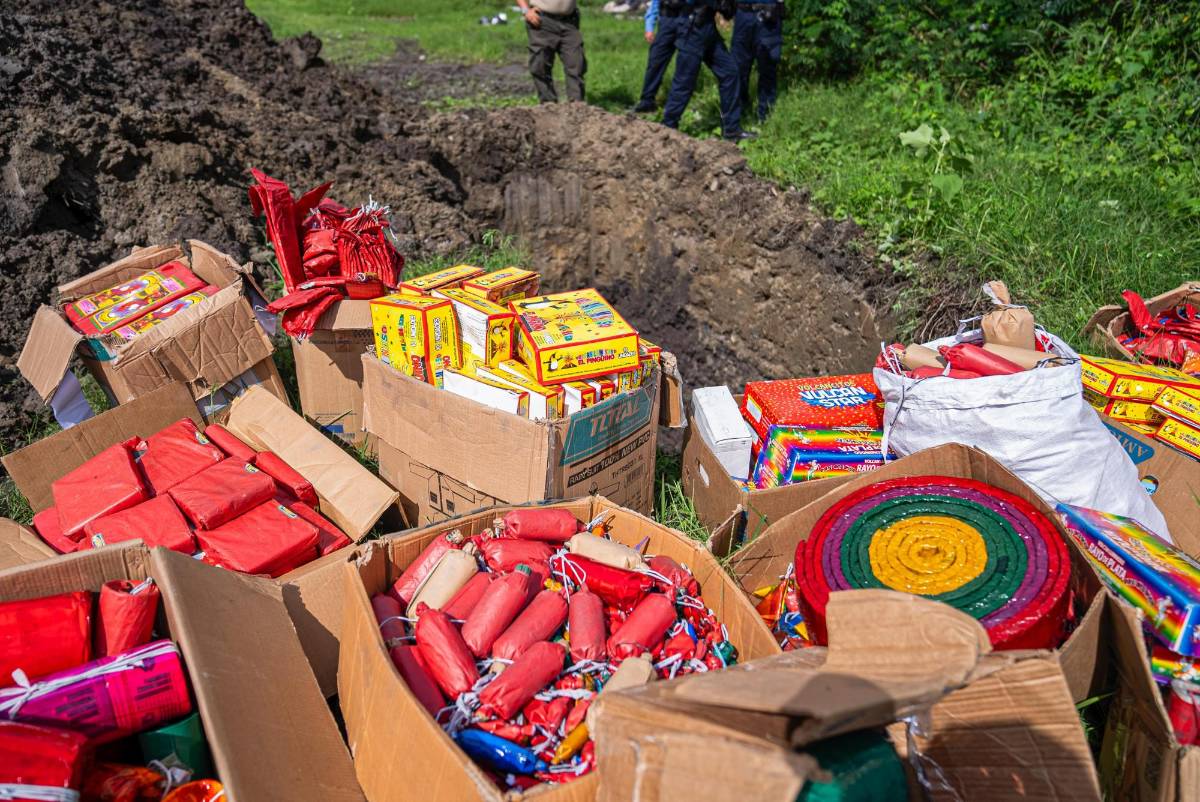 Destruyen pólvora decomisada en temporada navideña en SPS