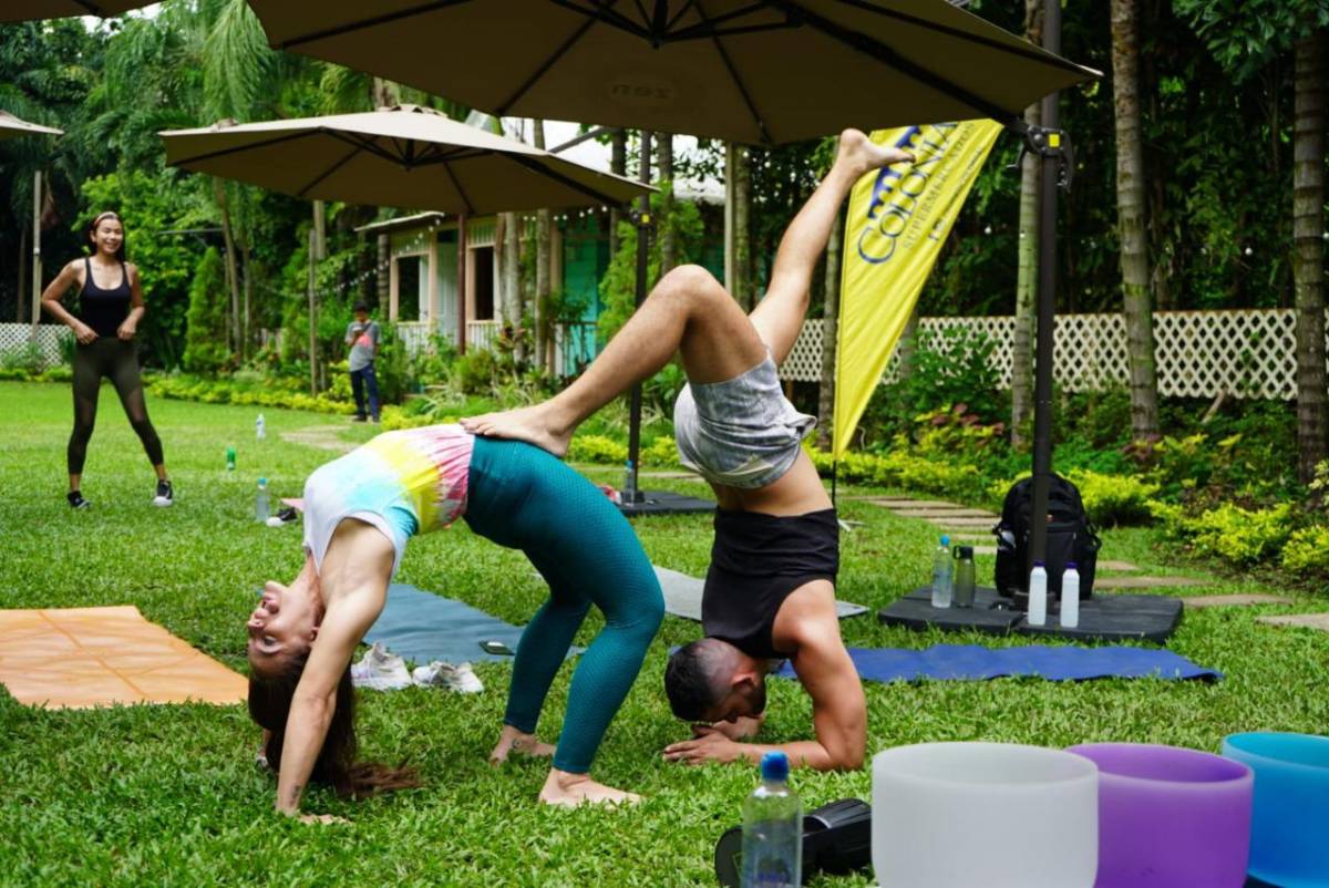 Exitosa celebración del día internacional del Yoga