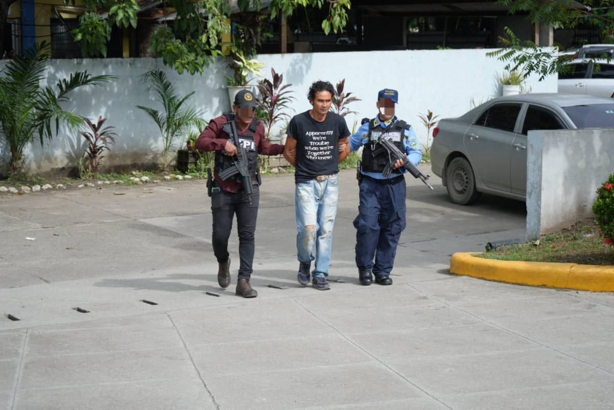 El Burro cambia su versión: Fue mi primera vez asaltando