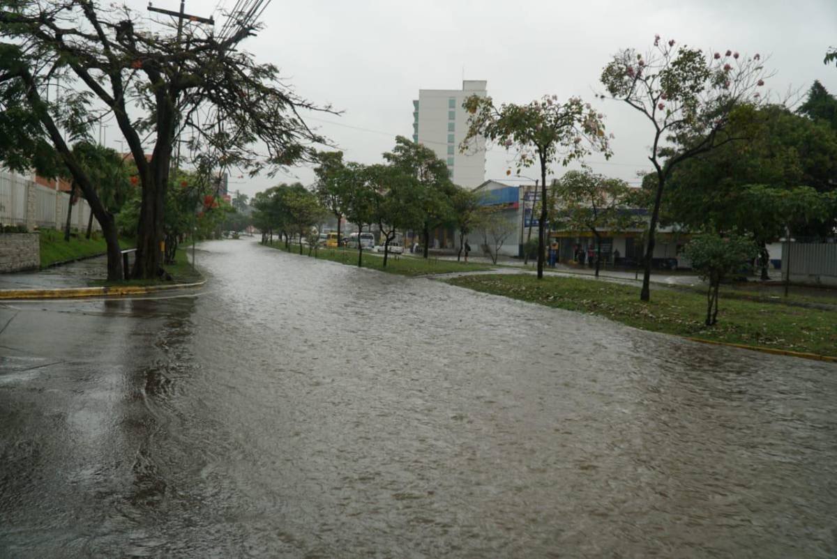 Copeco mantiene en alerta verde a 14 departamentos de Honduras por amenaza de las lluvias. Fotografía: La Prensa.