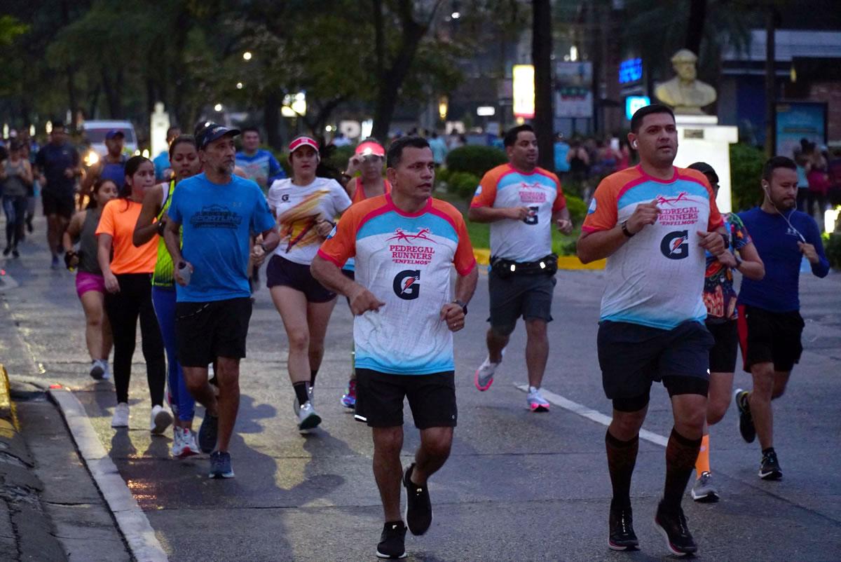 Desde muy temprano salieron los competidores para realizar la prueba de los 21’kilometros.