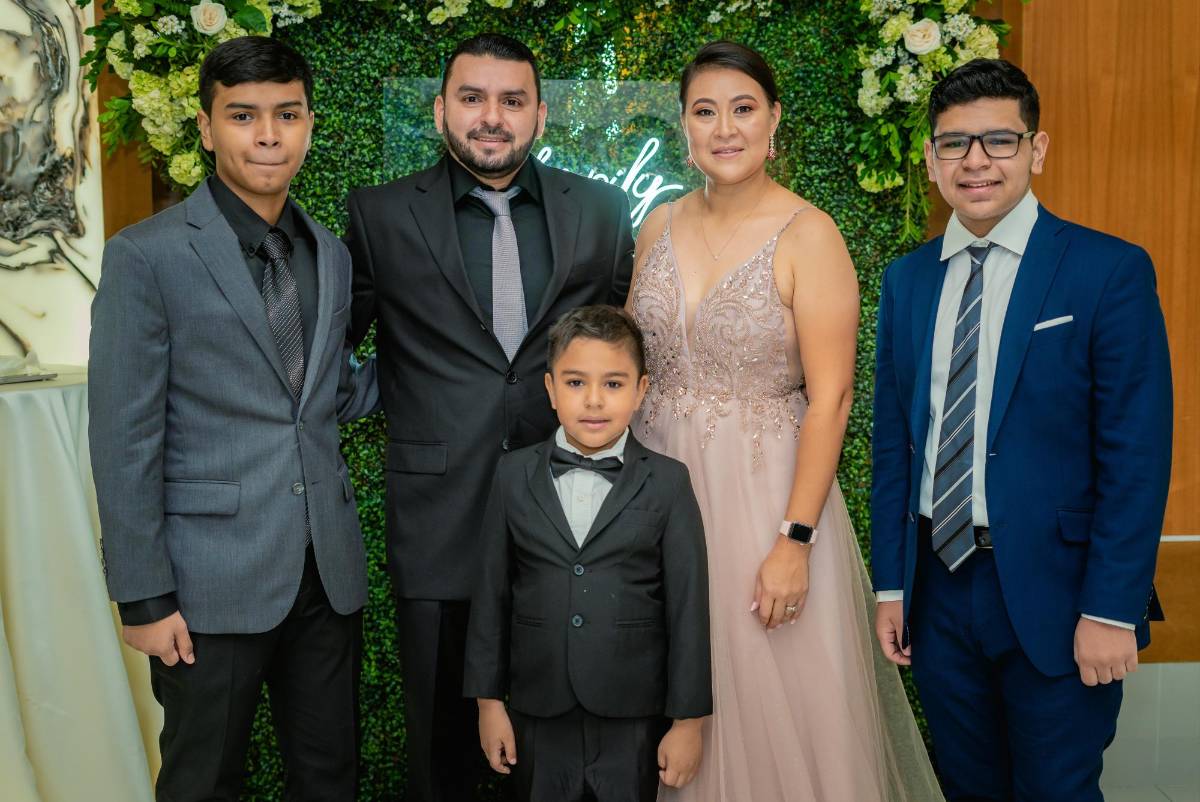 Sindy Rivera y Kenner Orellana ya son esposos