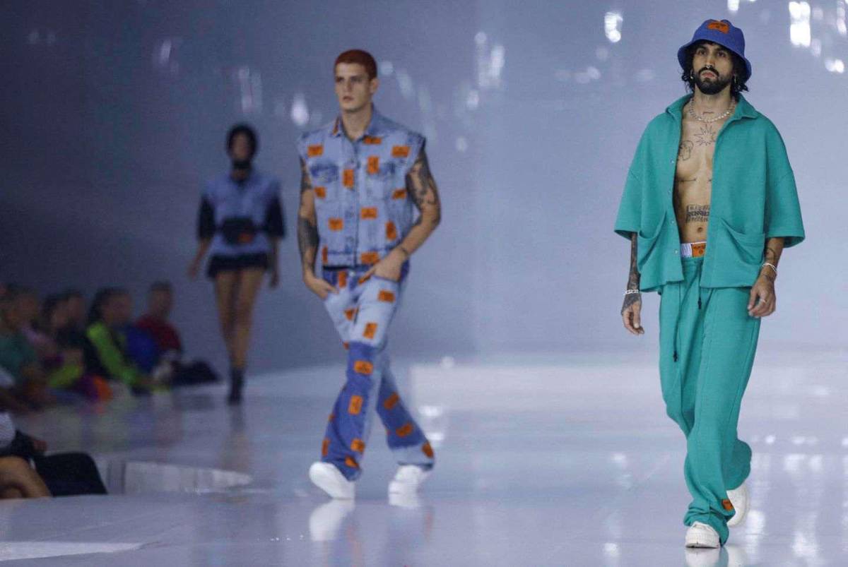 Maluma presenta su moda sin género