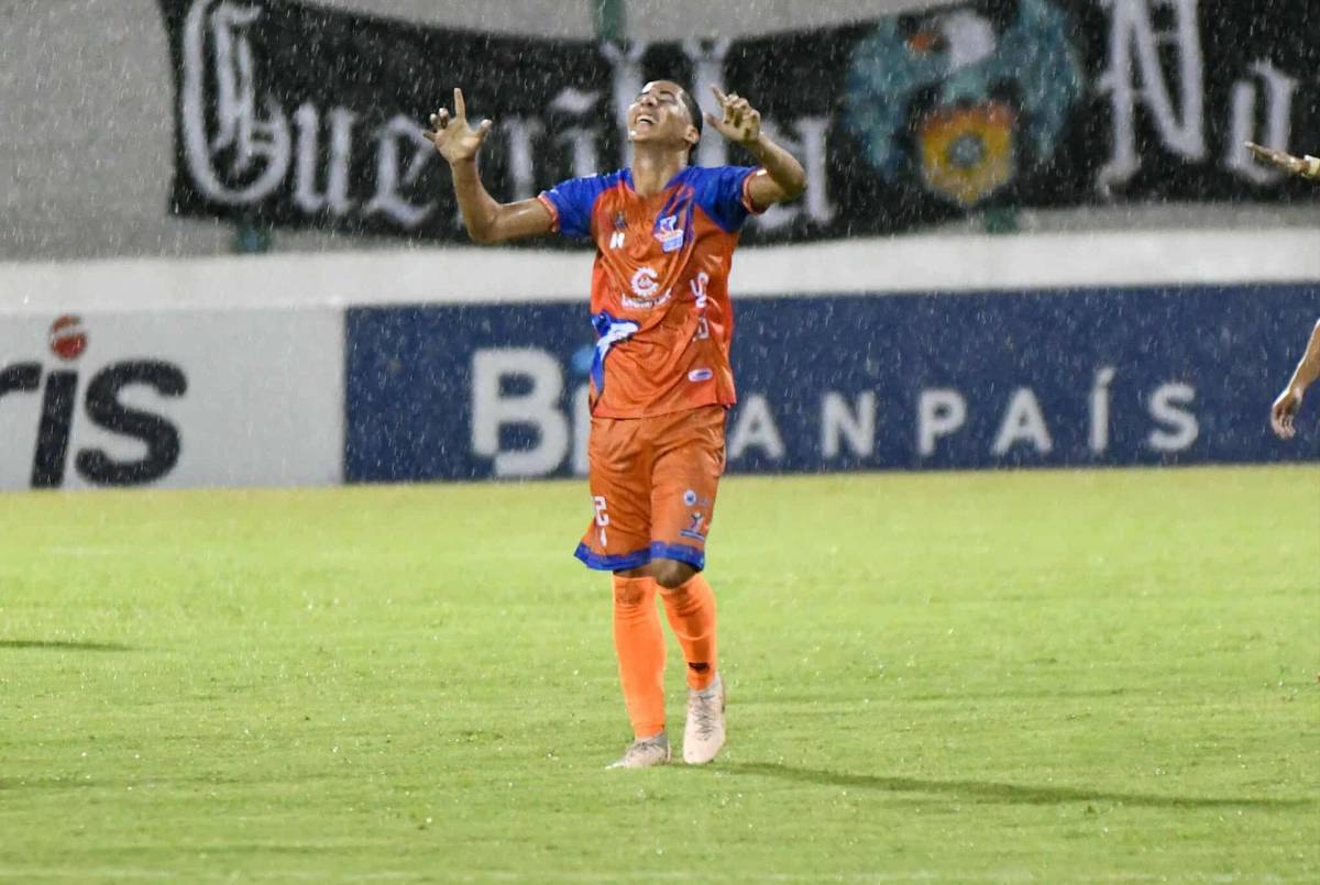 Festín en el Motagua-UPNFM, gesto de Javier López y polémica en Comayagua