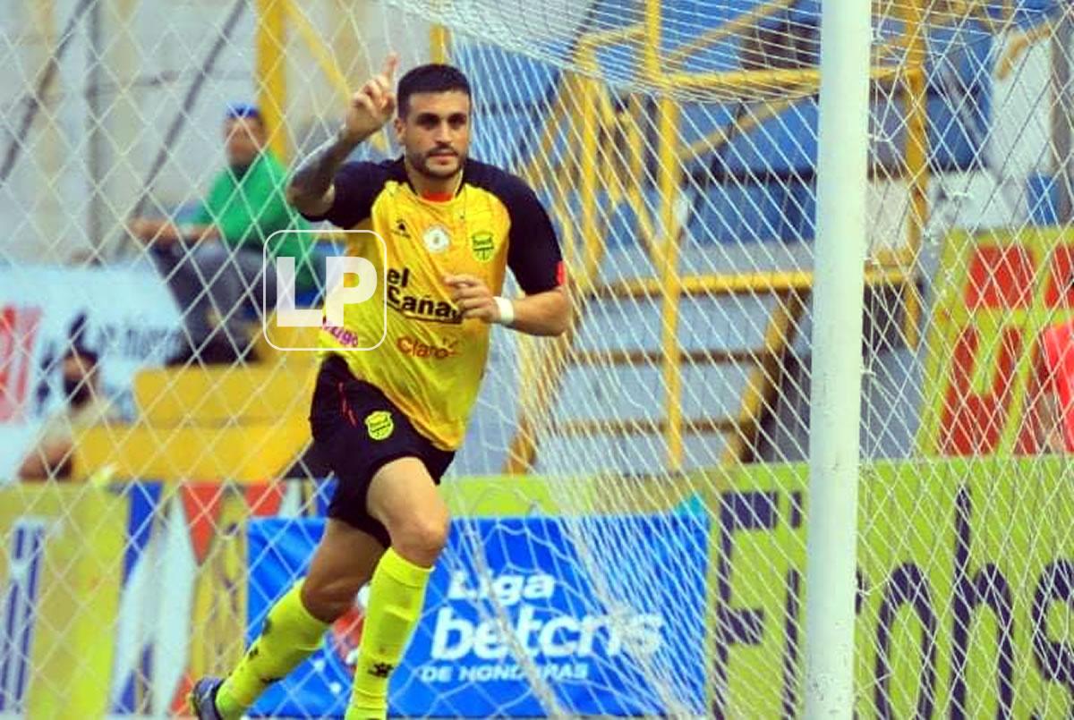 Ramiro Rocca celebrando su primer gol del juego frente a la Real Sociedad.