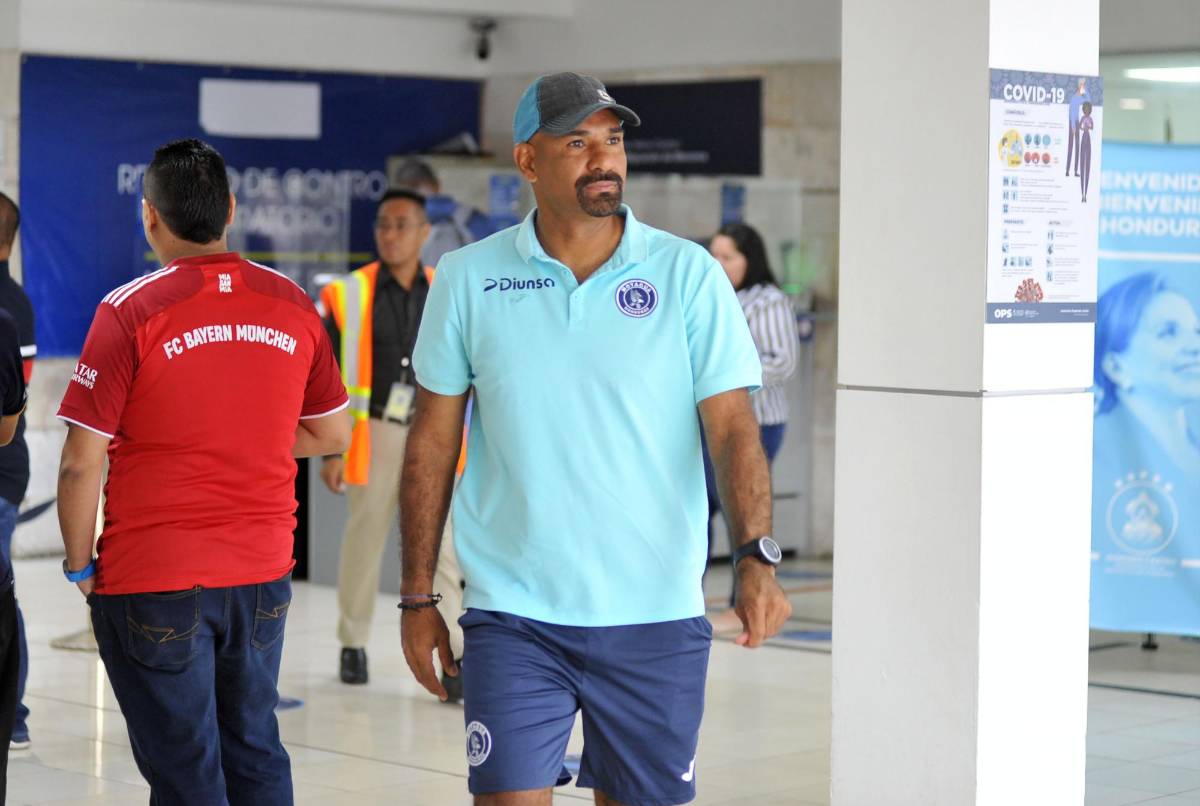 Ninrod Medina confirma bajas para su debut en la Copa Centroamericana