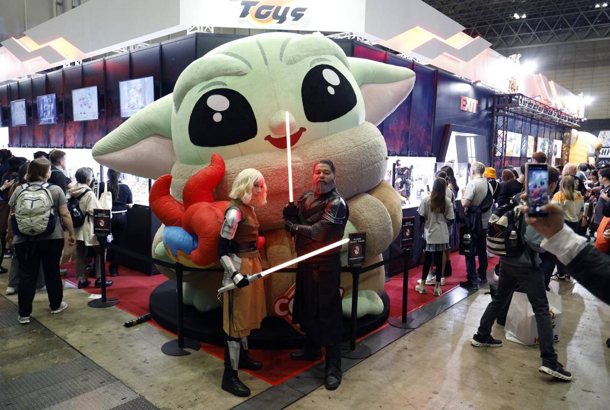Fans de Star Wars y varios famosos de Hollywood se reúnen en un gran evento en Japón