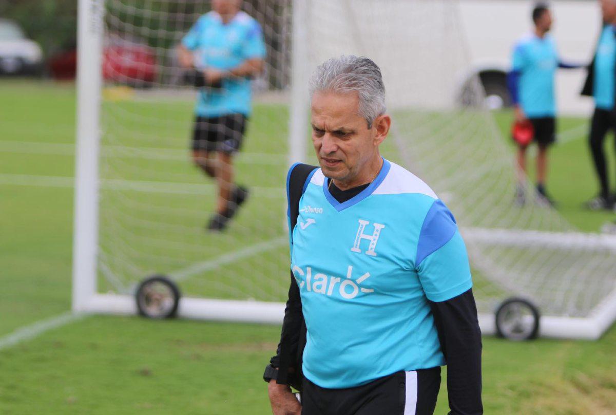 Reinaldo Rueda debutará con Honduras ante otra caribeña en eliminatorias