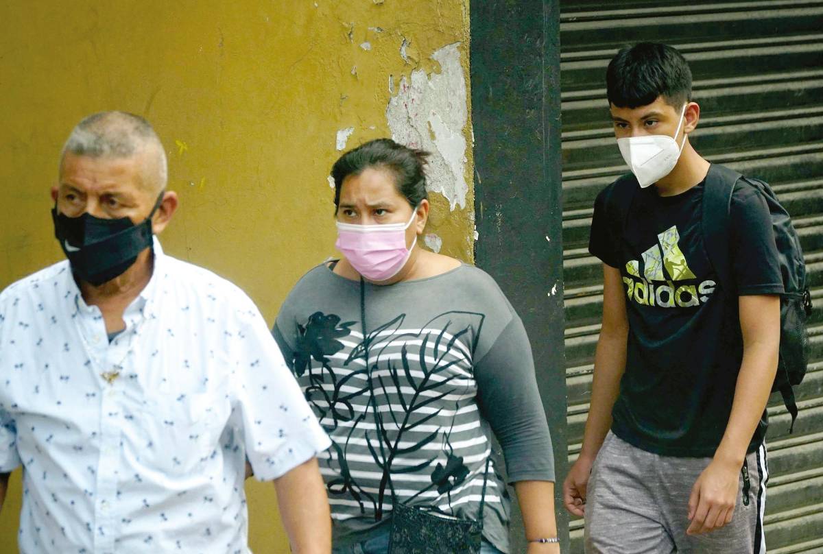 Positividad de covid-19 en Honduras aumenta un 15%