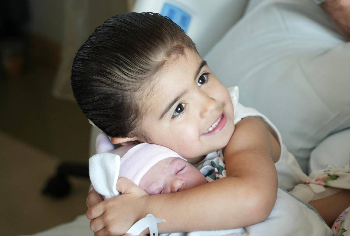 Maity Interiano celebra el segundo cumpleaños de su primogénita