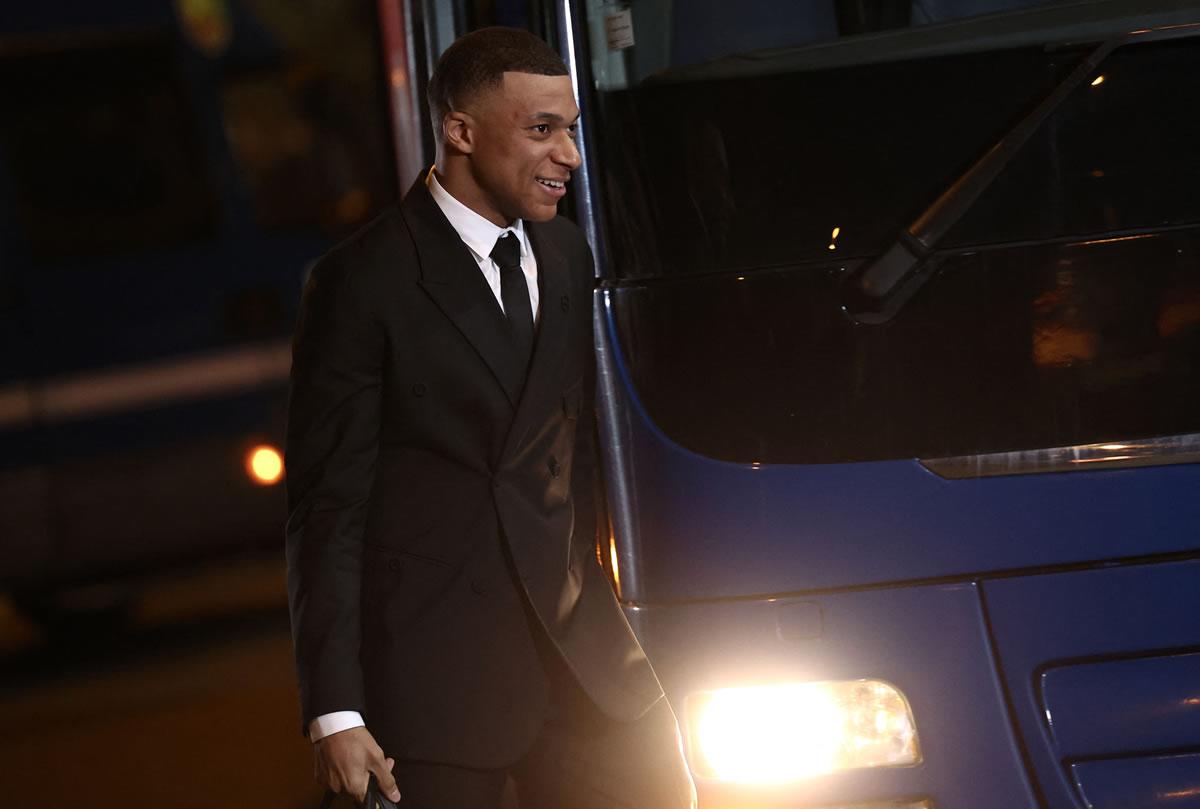 A Kylian Mbappé se le vio sonriente días después de anunciarle al PSG su decisión de marcharse al final de la presente temporada.