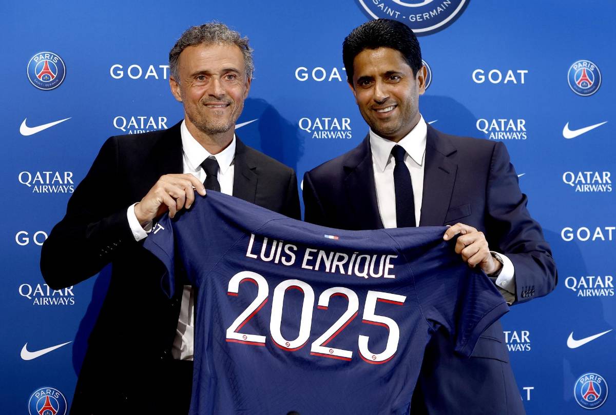 Luis Enrique fue presentado por Nasser Al-Khelaïfi, Chairman como nuevo DT del PSG.