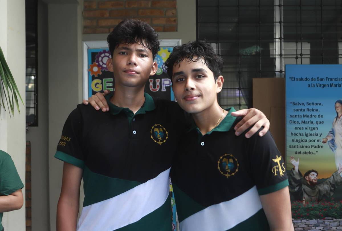 FOTOS: Seniors 2026 de la Franciscan School celebran su entrada triunfal