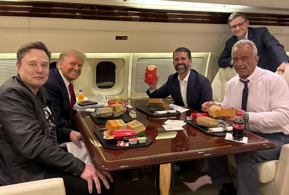 Los Trump vuelven a promocionar McDonald’s junto a Kennedy, apóstol de la comida sana