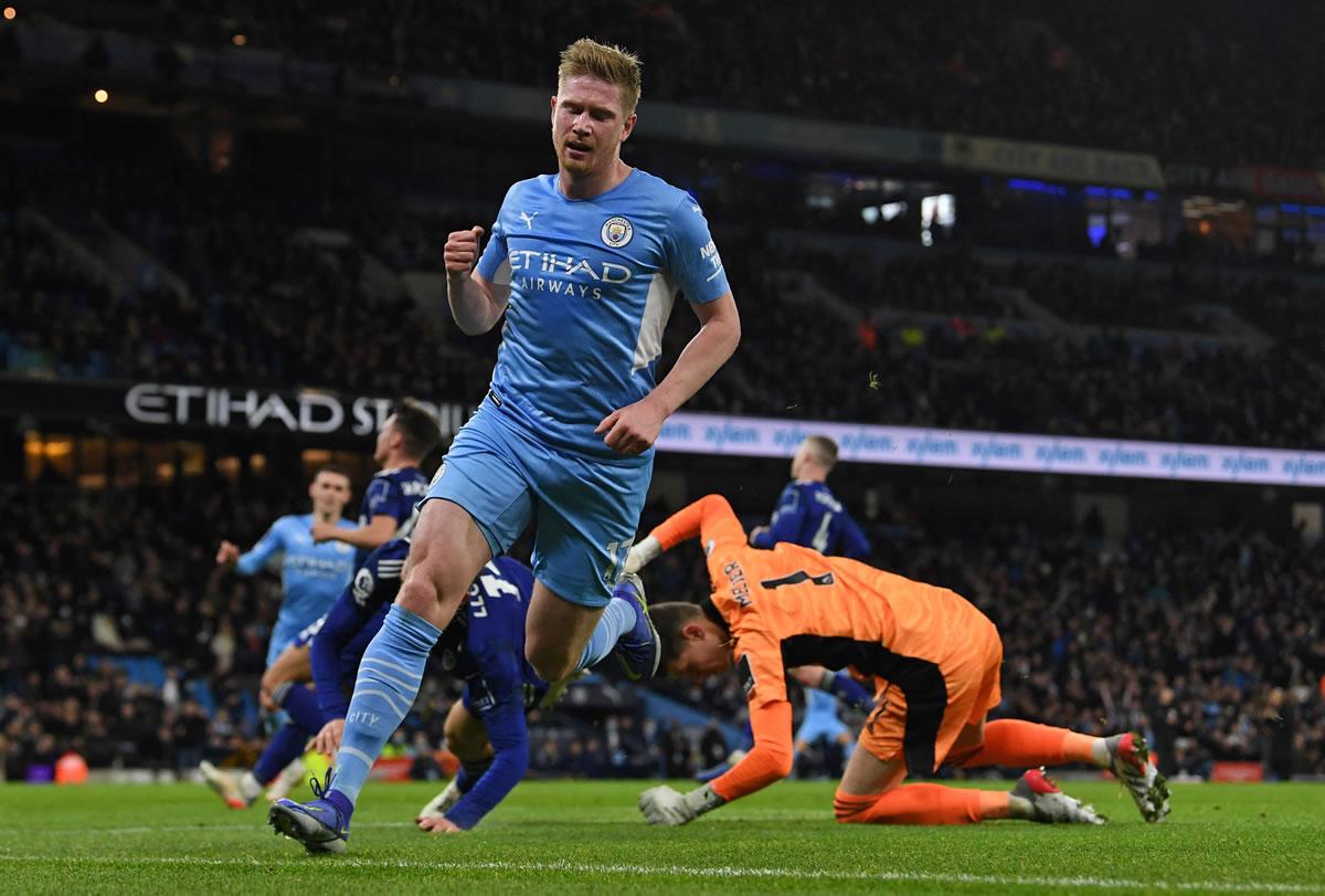 Kevin de Bruyne marcó un doblete para el triunfo citizen.