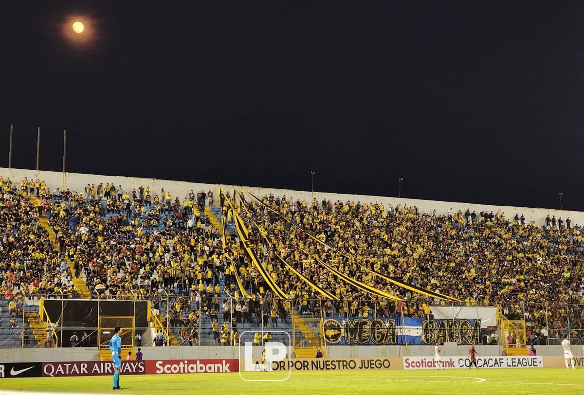La afición del Real España espera vivir otra noche memorable en el Morazán.