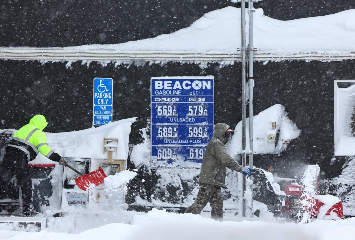 Las fuertes nevadas sorprendieron a los californianos.