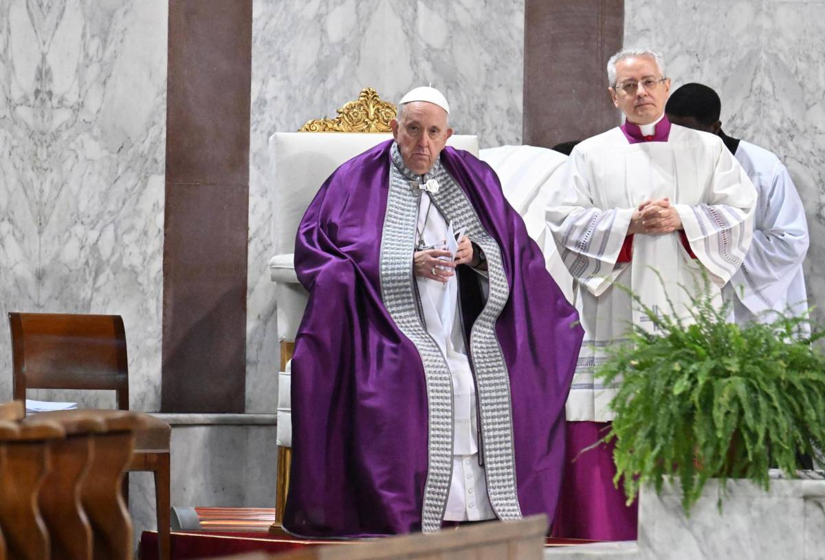 Fuerte resfriado obliga al papa a suspender un acto